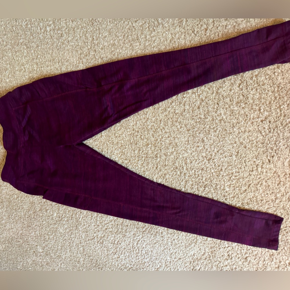Girls  XL purple leggings, athletic leggings with pockets